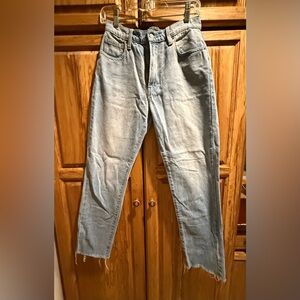 Lucky brand high rise drew Mom Jean size 4/27
